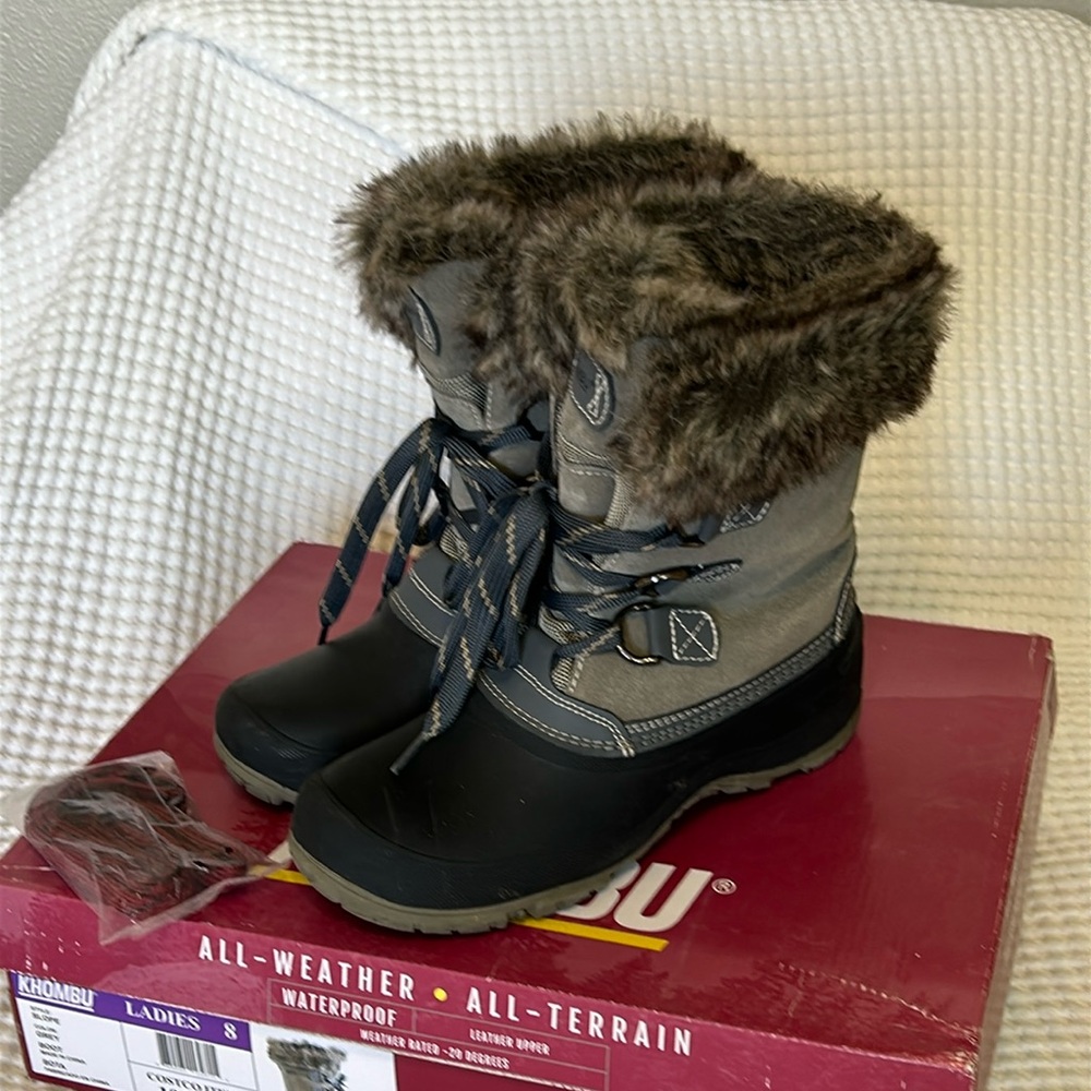 KHOMBU - Women’s Size 8 - All-Weather/All-Terrain Boot - gray